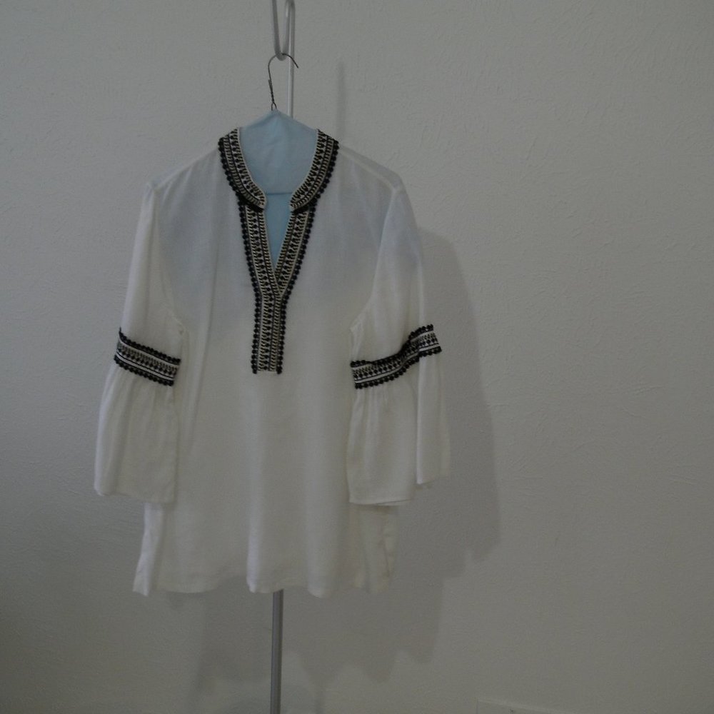 LINEN  BLOUSE